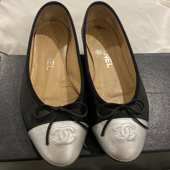 Authentic Chanel ballerina flats - Picture 1 of 9